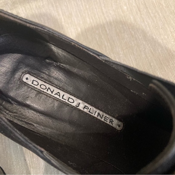 DONALD PLINER Sz 7.5N Pointy Black and Metallic Witchcore Heels Zipper Shoes - Picture 5 of 11